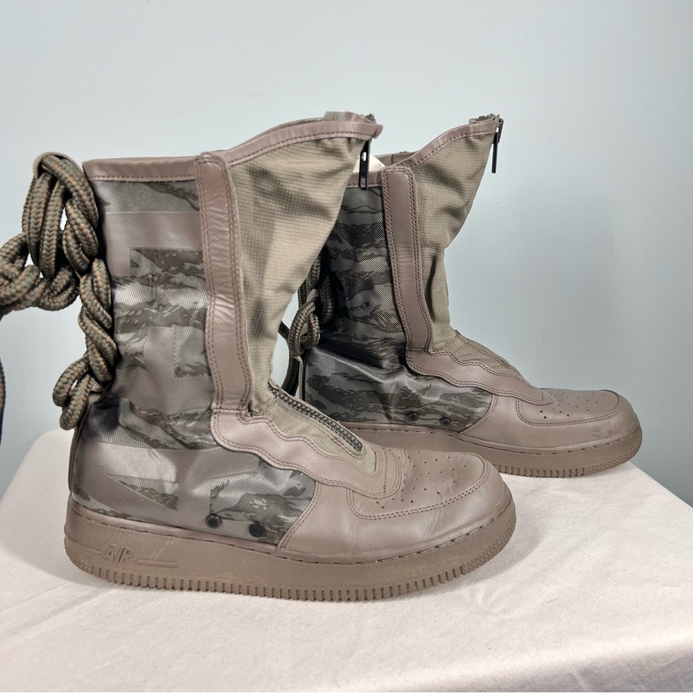 Nike SF AIR FORCE 1 HIGH 'RIDGEROCK' AA1128-203 Men’s Size 8.5 EUC 11425